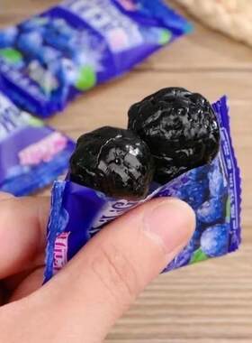 新疆特产蓝莓味李果伊犁蓝莓果满天山火车同款干果蜜饯独立小包装