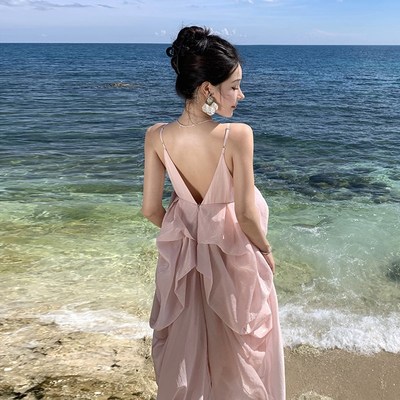 速发海边度假粉色挂脖吊带连衣裙夏露背超仙法式气质花苞裙沙滩长