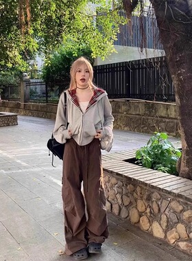 速发灰色韩系卫衣短款外套春秋初连帽美式上衣款穿搭红格子早秋