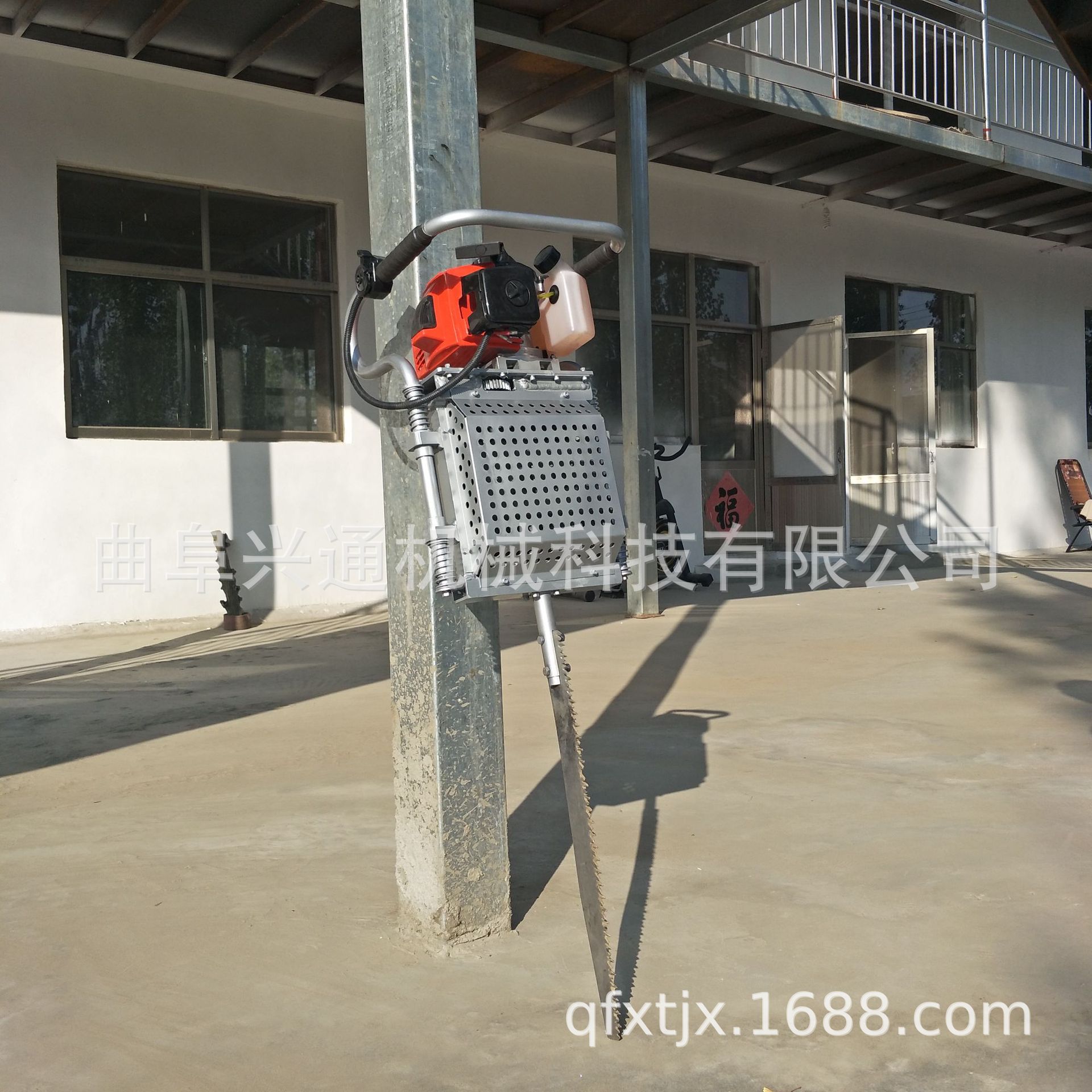 带土球手提汽油挖树机厂家
