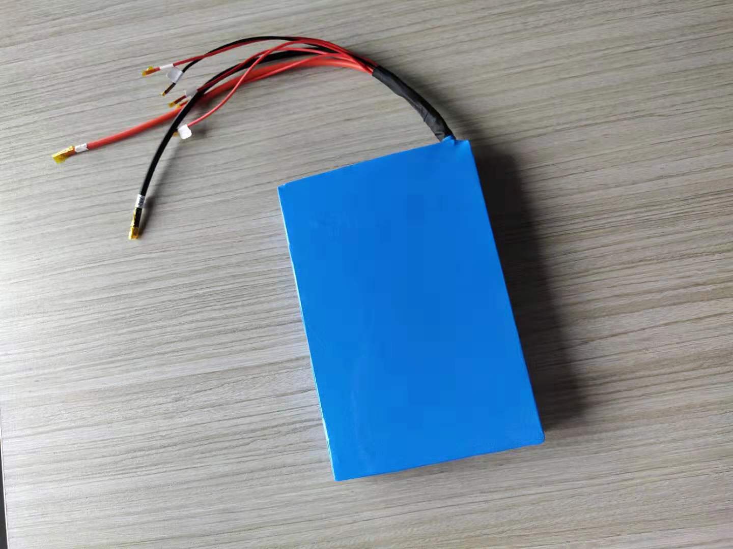 汽车用16V5000F电容器