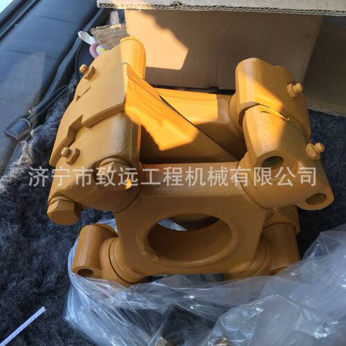 推土机十字轴 154-20-10002 SD22推土机配件 SD220推土机万向节