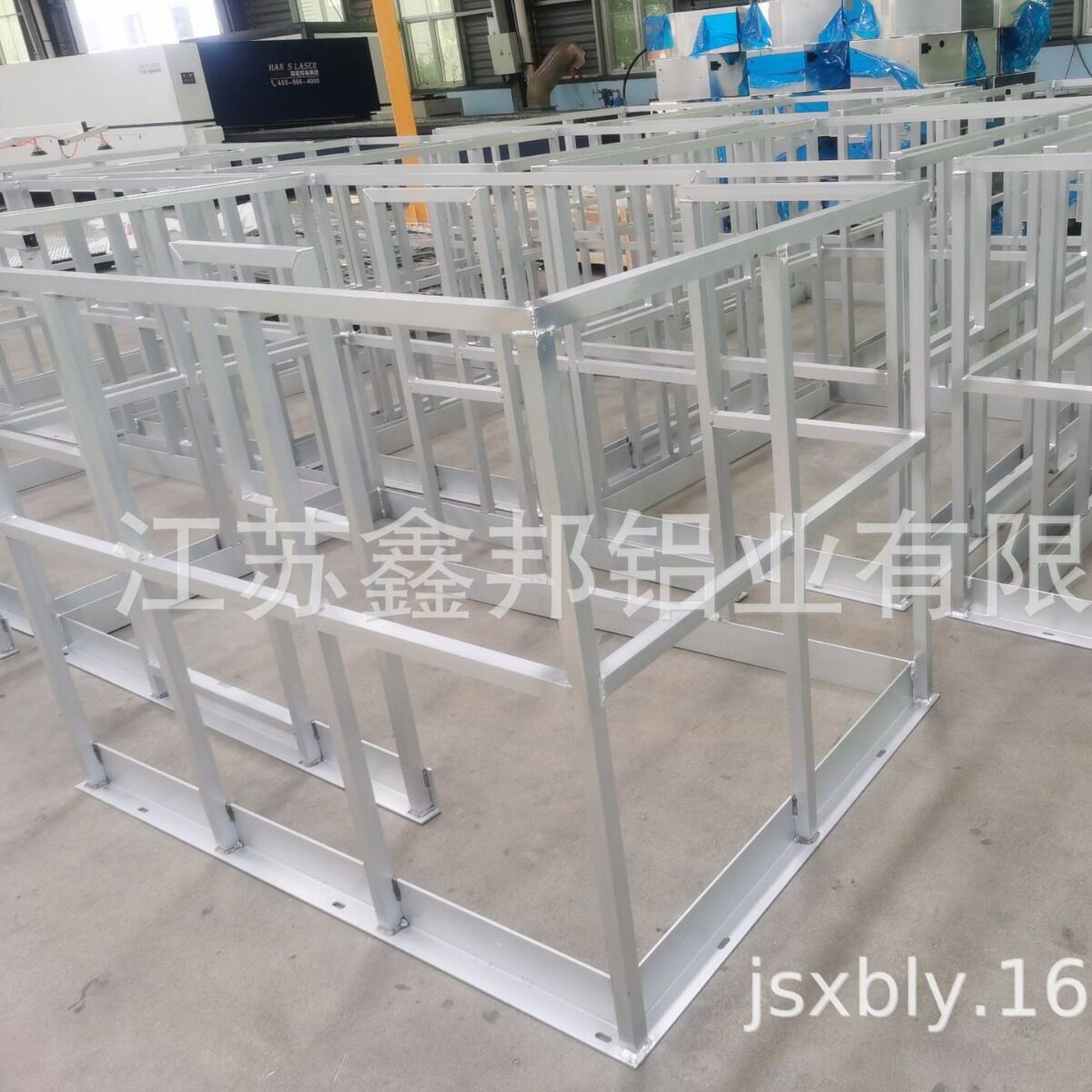 随车吊篮花纹铝板和型材焊接 高空作业车斗 工地通用自动折叠铝