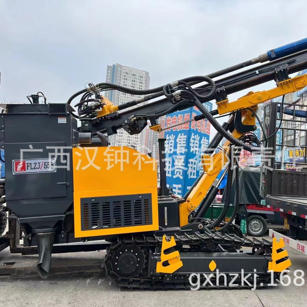 光伏矿山履带潜孔钻车