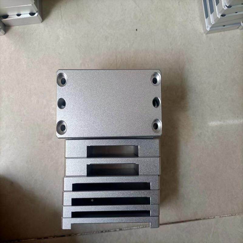 无拖链压板压件压UGE板紧固金件防尘链摆动防脱落防滑铝合拖压块