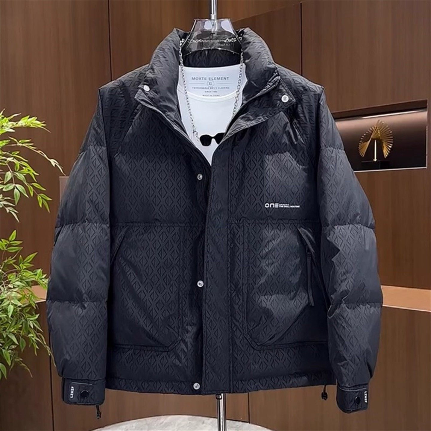 高端免洗轻薄羽绒服外套男士2025新款冬季保暖加厚立领男外套男款