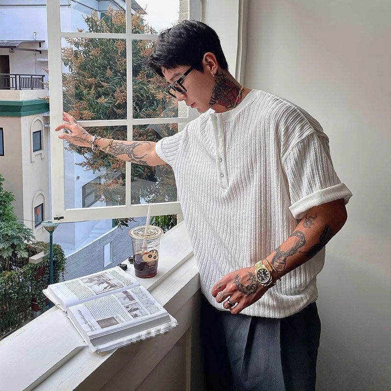 韩国Uamtor2025款夏季老钱风亨利领短袖t恤男修身潮款百搭V领上衣