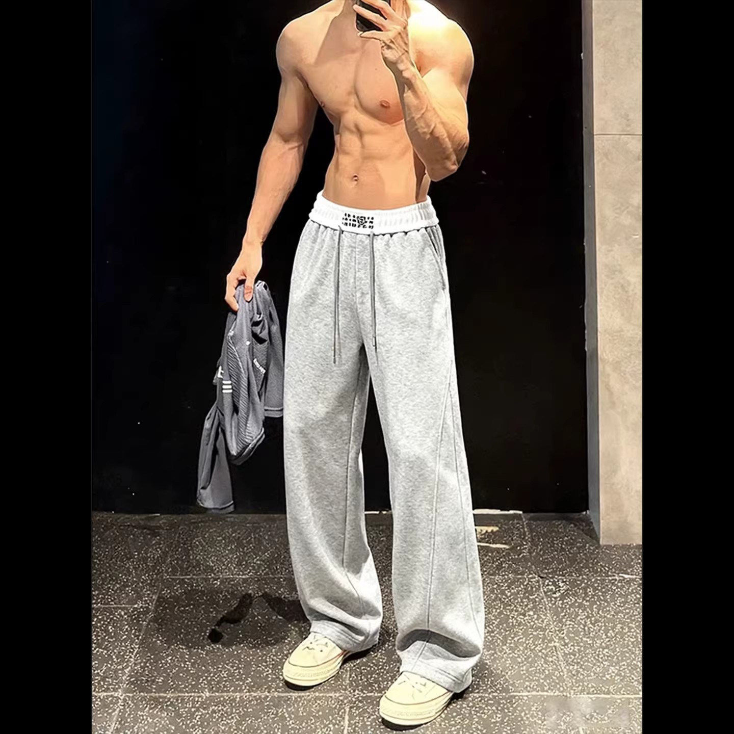 韩国Uamtor灰色美式健身裤子男款春季高级感垂感直筒休闲弯刀卫裤