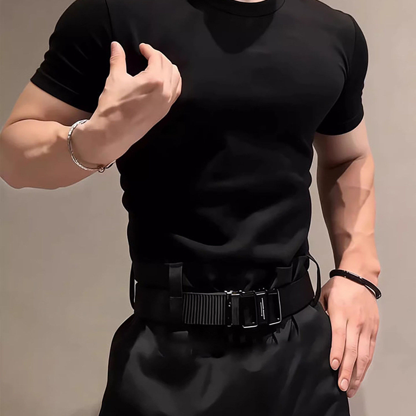 韩国Uamtor美式设计半高领短袖t恤男夏季高级感穿搭黑色垫肩半袖