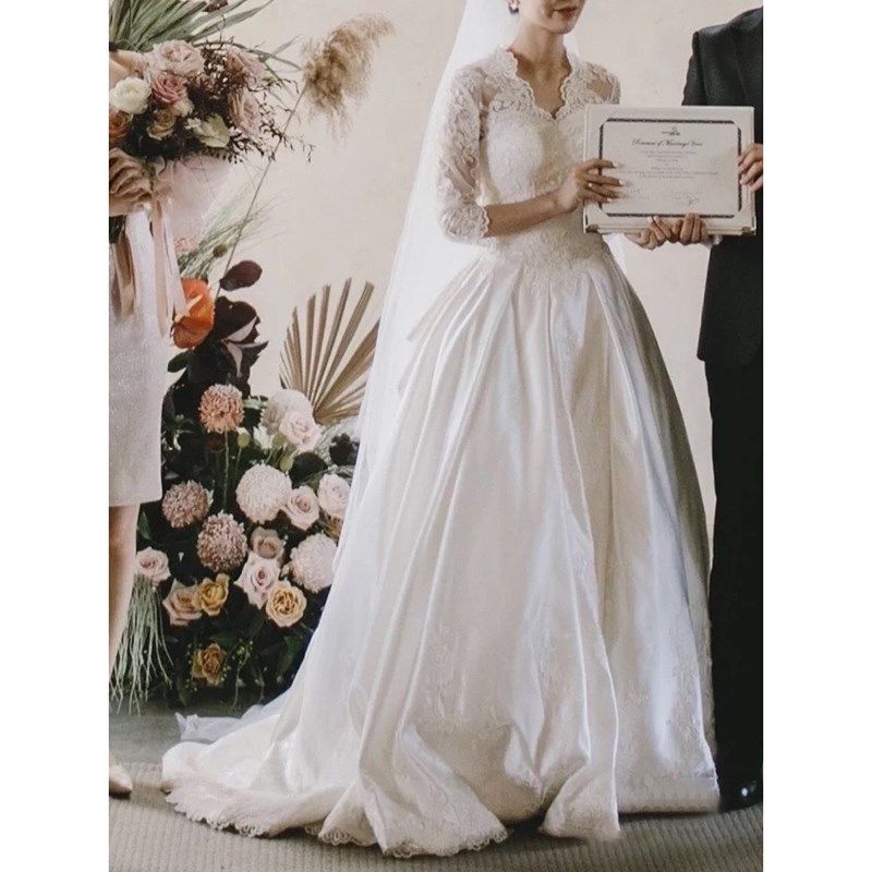 速发长袖主婚纱新娘结婚出门轻纱超仙森系蕾丝梦幻高端长拖尾缎面