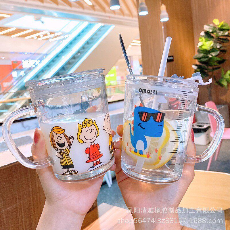家用宝宝牛奶杯带盖刻度儿童吸管水杯早餐玻璃杯微波炉可加热量杯