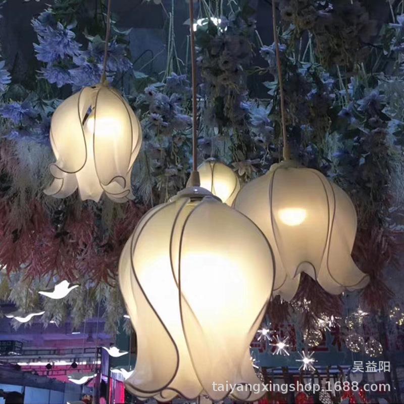 10头伞形铃兰花空中吊顶挂灯婚礼布置串联吊灯婚庆道具装饰
