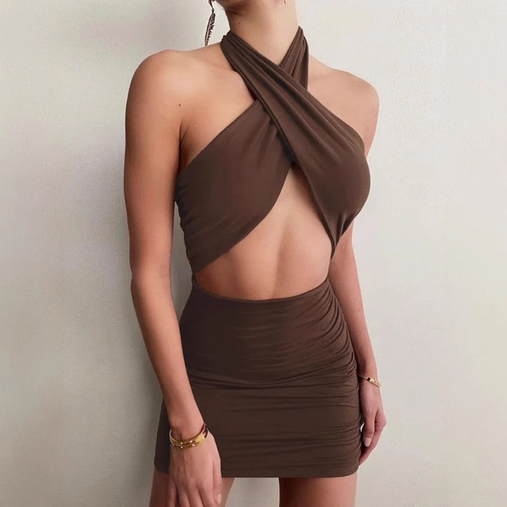 Hanging neck collar and hip hugging dress 挂脖领包臀连衣裙女