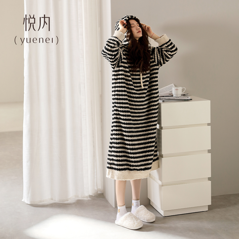 悦内半边绒睡裙女睡衣秋冬季冬款珊瑚绒加厚加绒连帽大码保暖长款