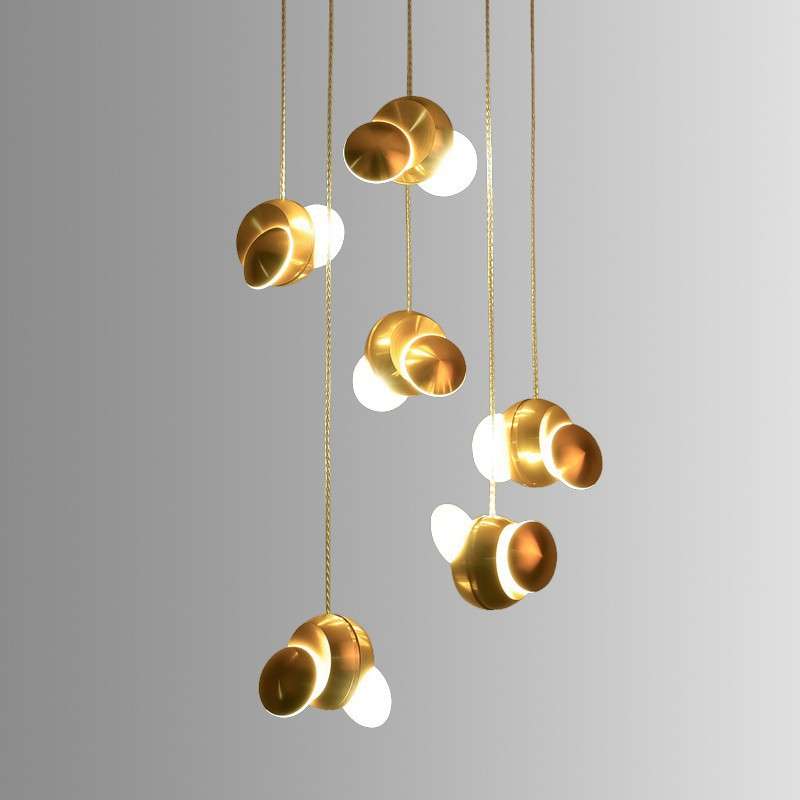 北欧轻奢餐厅灯现代简约楼梯创意个性装饰金色单头卧室床头小吊灯