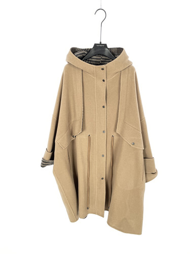 柯利亚诺冬季奥莱专柜正品大衣 FY2978(UNE)C驼色 吊牌价:7900