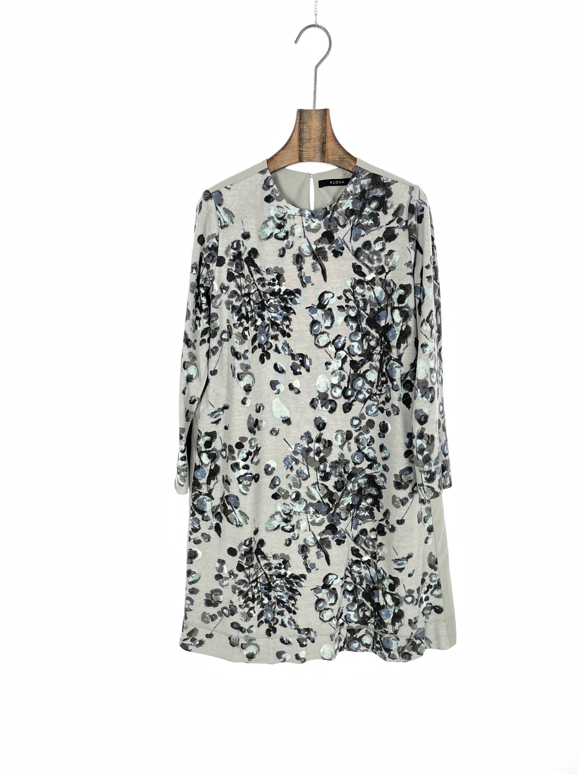 柯罗芭冬季专柜同款圆领A字拼接T恤连衣裙  LT1065 ￥4390