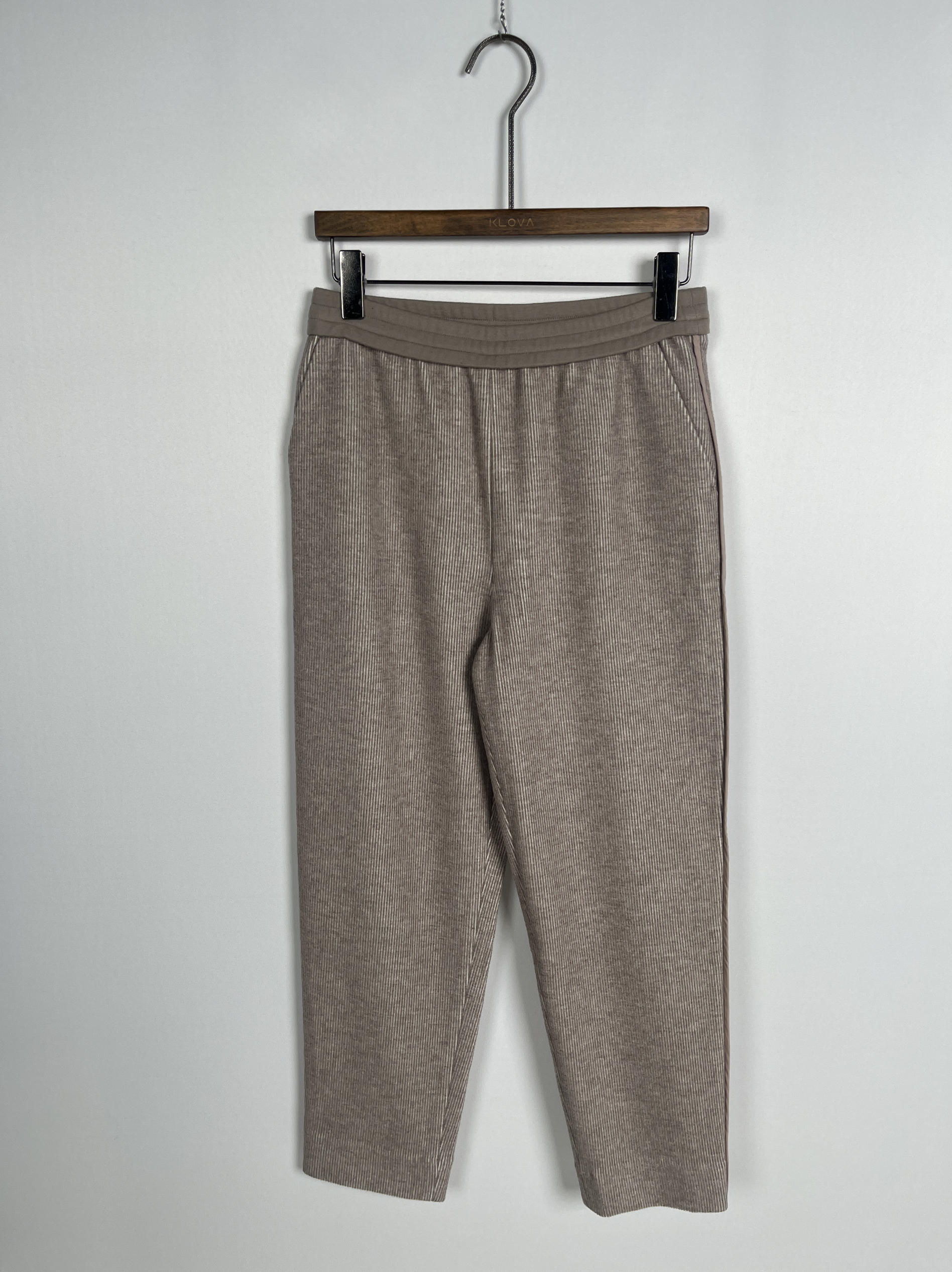 柯罗芭冬季专柜同款驼白色松紧条绒单裤  KY4556 ¥3890