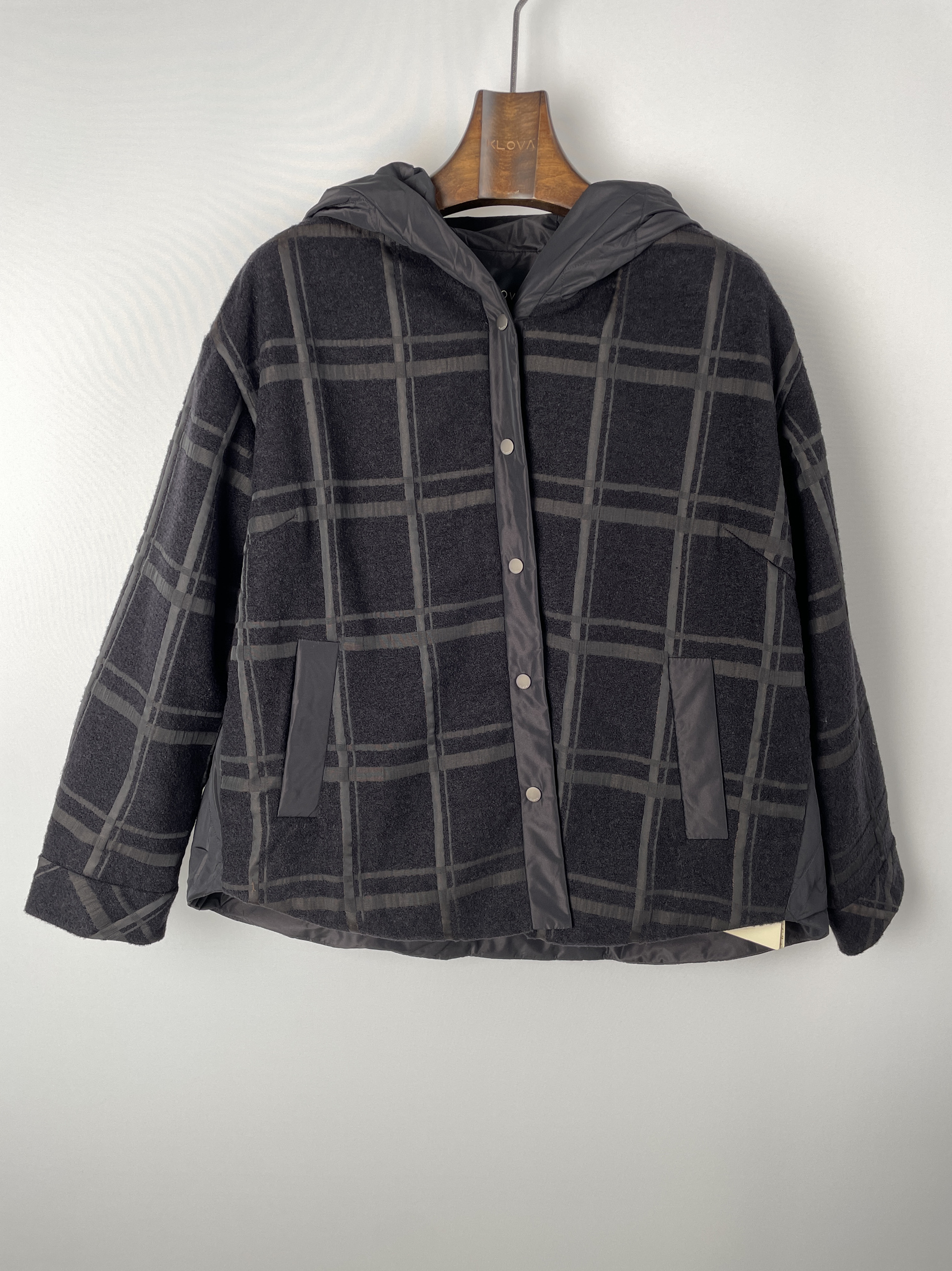 柯罗芭冬季专柜同款连帽衬衫式格仔拼接棉服  MS1050 ￥5280