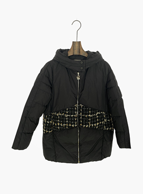 柯罗芭冬季专柜同款黑色拼接连帽羽绒服  YS4626 ￥7500