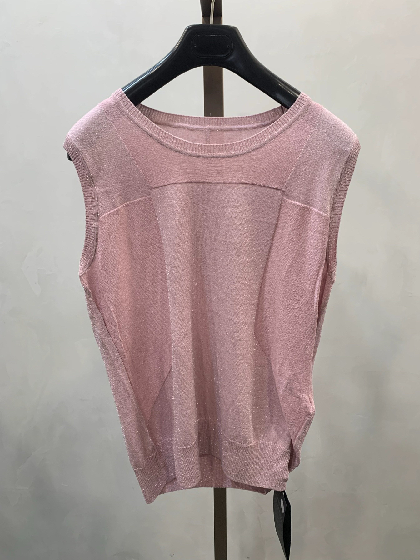 柯利亚诺春秋专柜同款粉色H型针织背心  BO8694G ￥1680