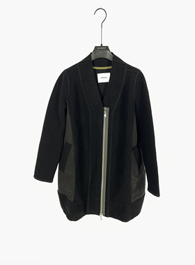 柯利亚诺冬季专柜同款黑色V领拼接装饰拉链外套  SY4565B ￥8200