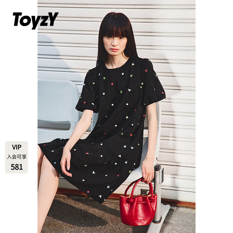ToyzY彩色刺绣泡泡袖连衣裙女夏季宽松a字裙休闲风ZC35205070 - 实物图