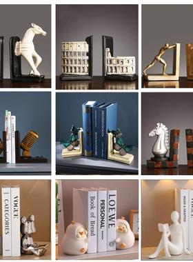 老板办公室装饰品轻奢复古书立架摆件书挡样板房酒柜餐厅书柜展示