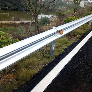 永钢牌波形护栏板锌钢护栏高速二波公路防护栏板配件热镀锌防撞