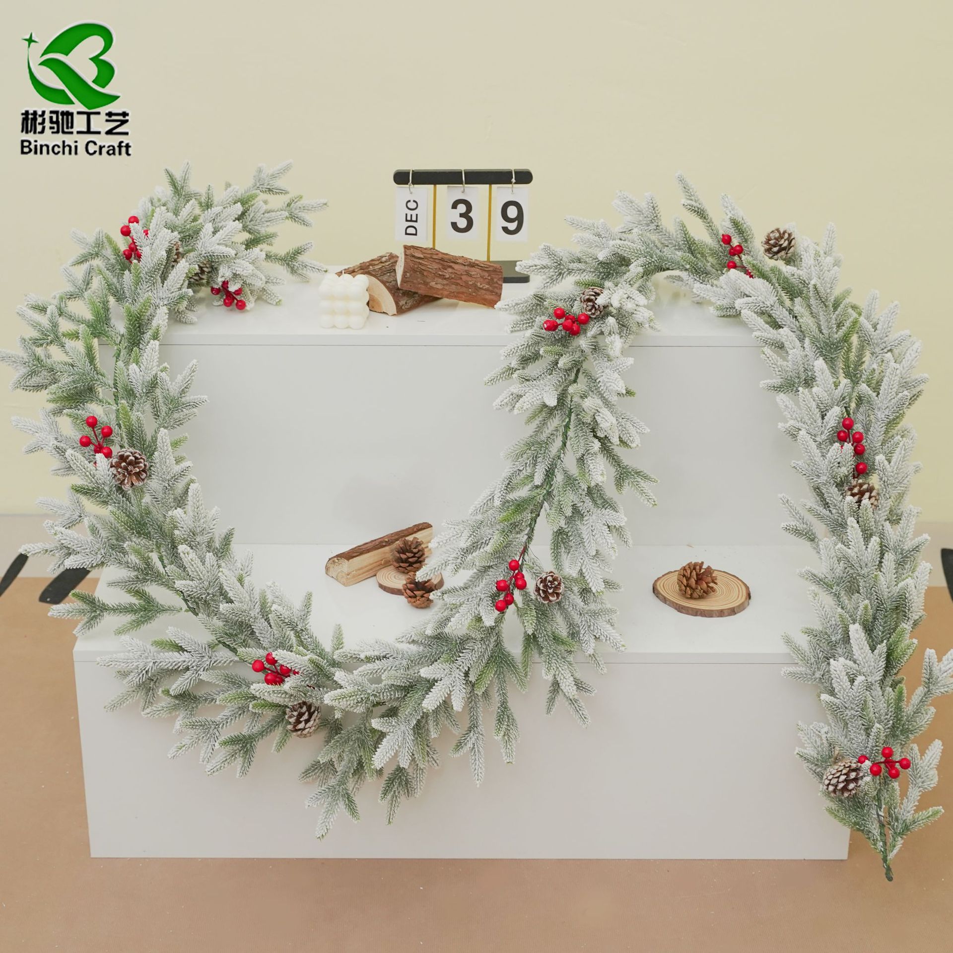 圣诞节雪花藤条圣诞树上装饰品墙面门框挂件商场橱窗场景道具花环
