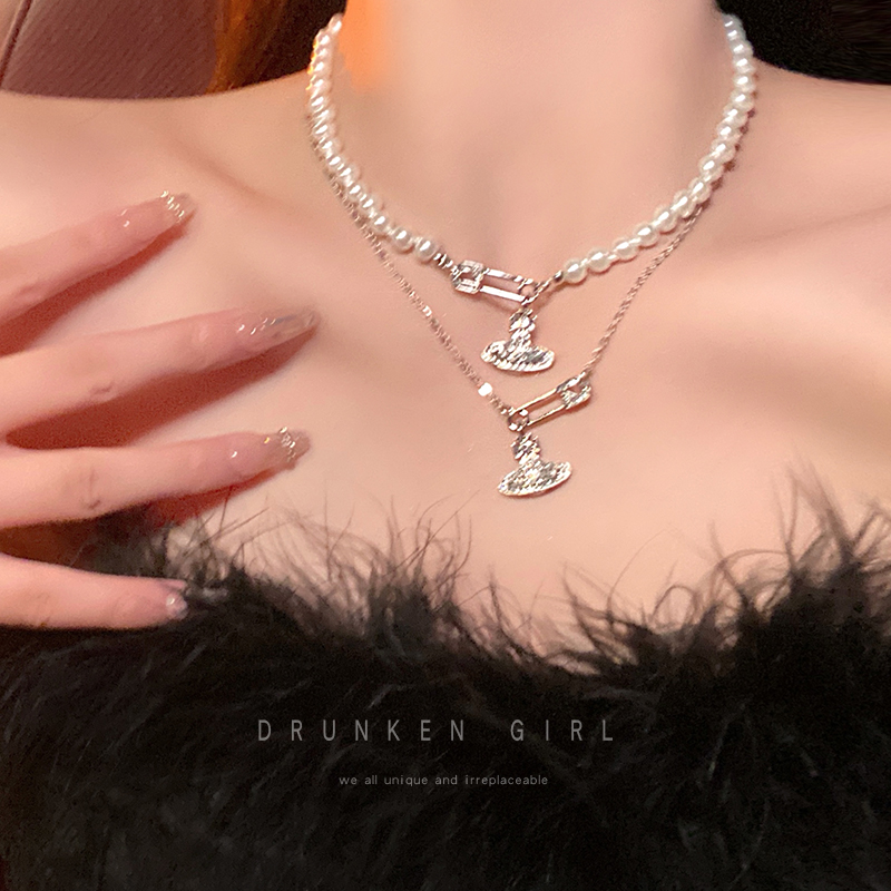 土星球珍珠项链女小众设计感回形针颈链配饰轻奢高级感叠戴锁骨链