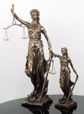 仿铜正义公平公正女神雕塑雕像司法院律师事务所天平法律摆件礼物