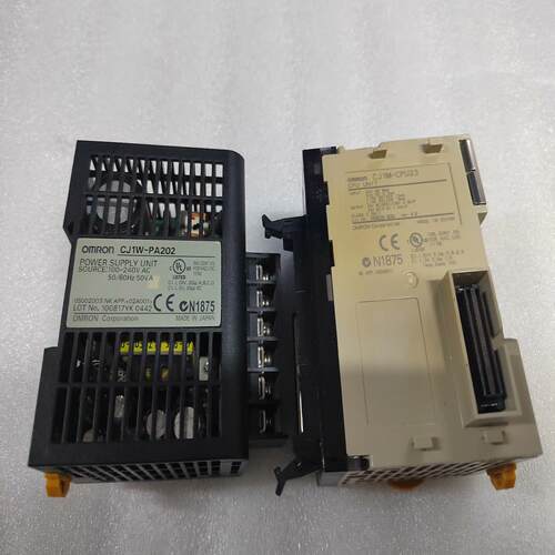 (议价)CJ1M-CPU23  CJ1W-PA202一套，如图