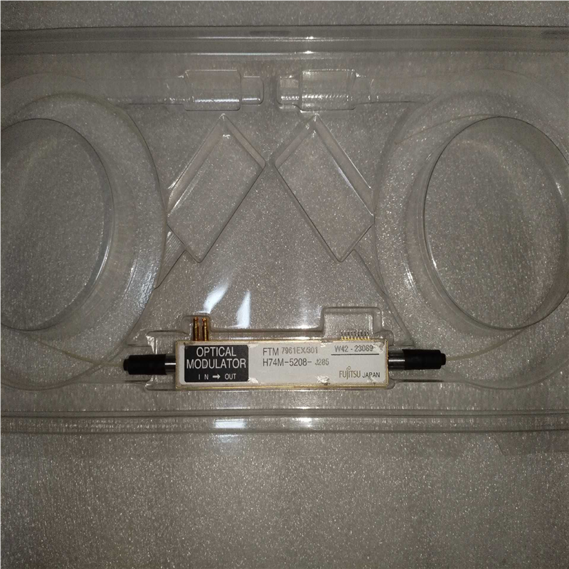 富士通40G两通道调制器。FTM7961EX/301 议价（憨憨电子）