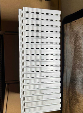 EL4002 倍福模块18片接近全新成色 实价可以直接拍~议价