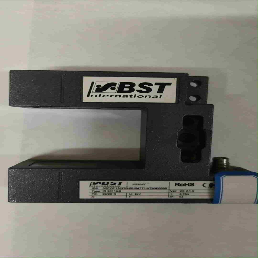 议~比勒IR 2011/40纠偏传感器,新设备拆下,安装基本没用