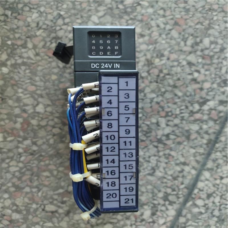 拆机GOLDSTAR控制器MASTER-K200H K3X-210H功能完好非实价