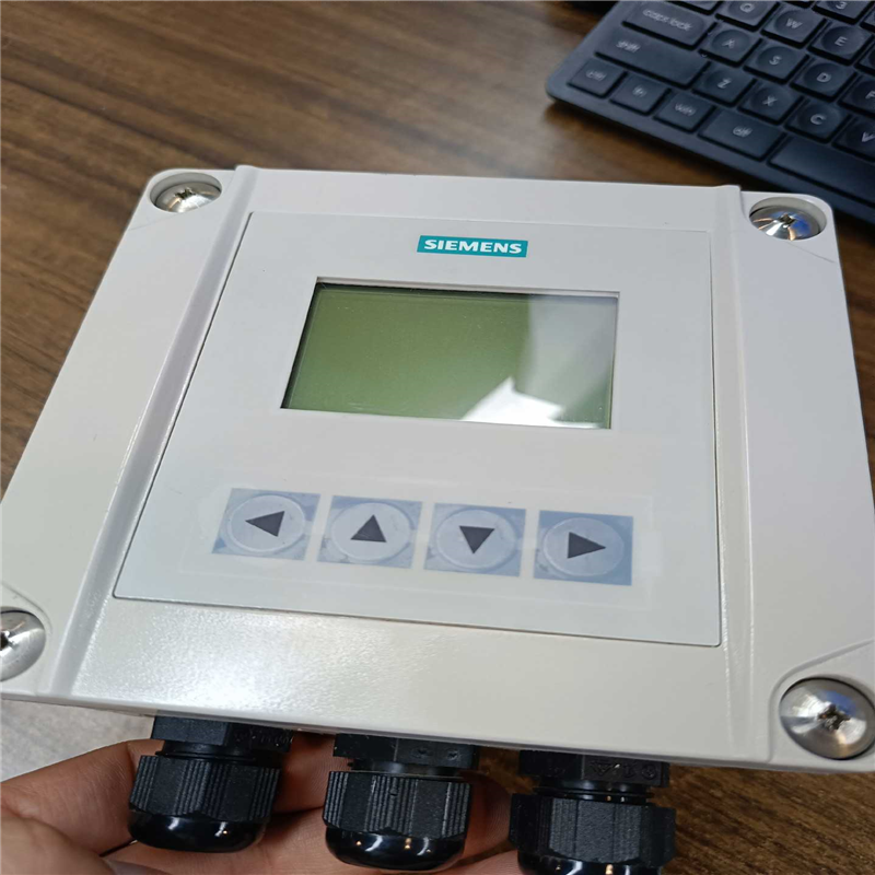 (询价)7ML5050-0AA22-1DA0超声波变送器，成色