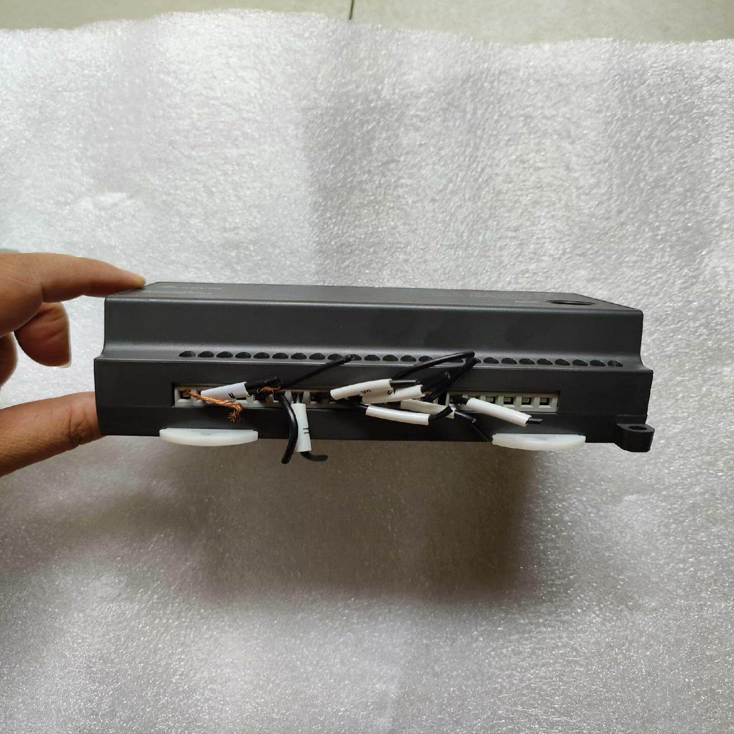 台达PLC，型号DVP24EC00R3，正常功能正常，有(崽崽配件）