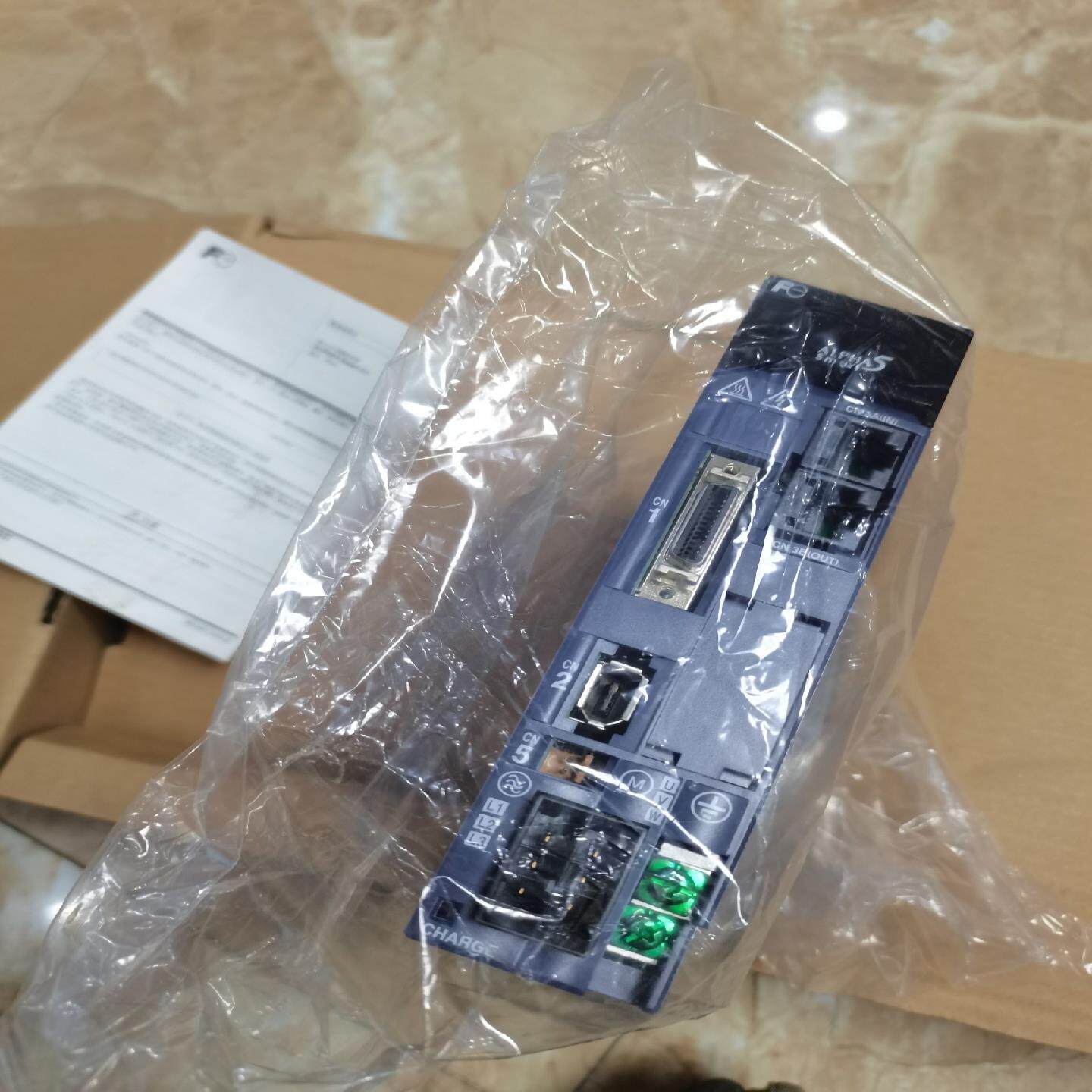 富士伺服套装RYH201F5-VV2/马达GYS101D(崽崽配件）