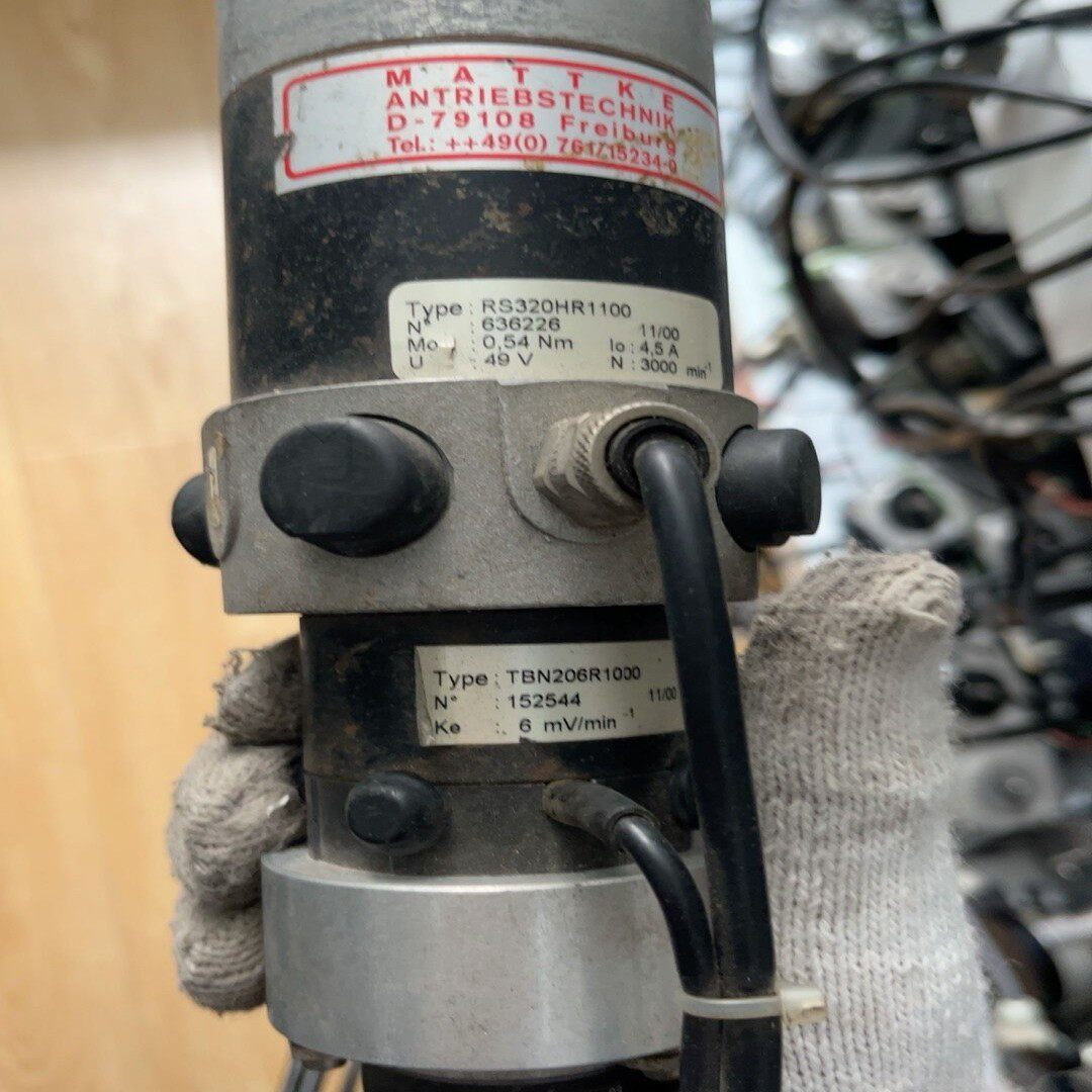 PARVEX伺服电机 RS320HR1100 TBN206R~议价