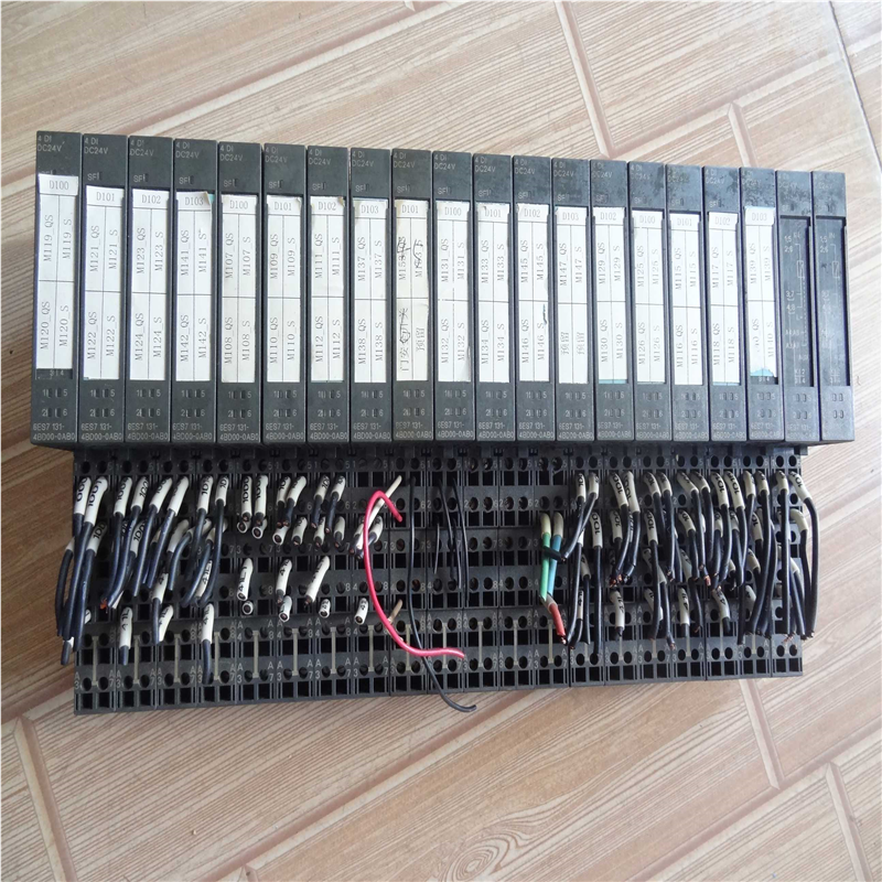 拆机西门子模块+底座 6ES7131-4BD00-0AB0+6ES7193-4CA20/40-0AA0