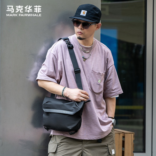 单肩包斜挎黑色男士机能休闲潮流