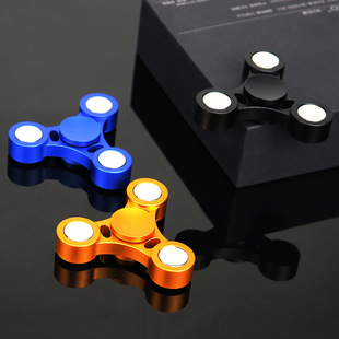 指尖陀螺金属铝合金手指陀螺泄密者旋动成人学生掌上旋转减压玩具