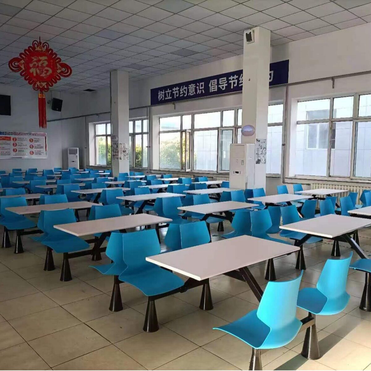 食堂快餐店四人连体餐桌椅组合
