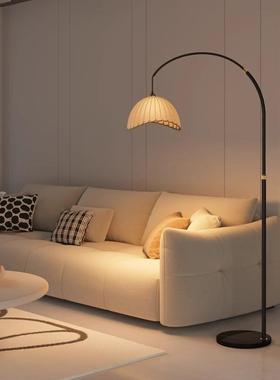 落地灯发现床23313代简约厅沙旁立式客装饰台灯中古风卧室书房头