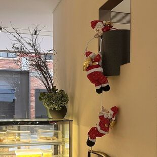 圣诞老人爬绳玩偶公仔圣诞节店铺氛围感场景布置家居客厅装饰挂件