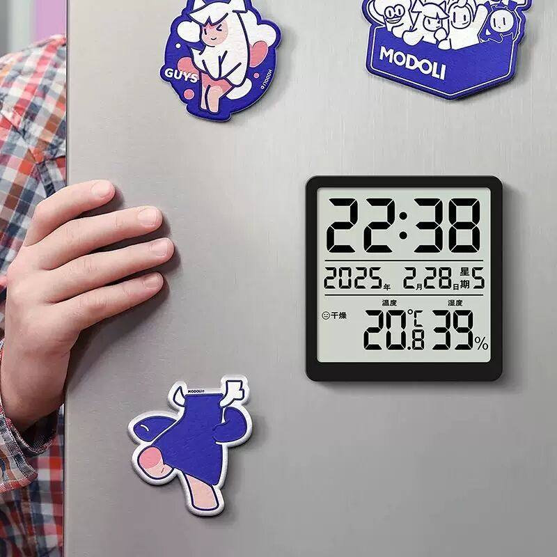 磁吸冰箱日历款时钟超薄温湿度计室内家用多功能闹钟电子式温度表