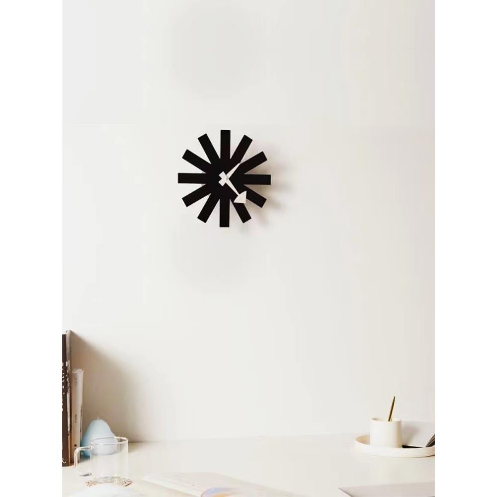 星号挂钟尼尔森钟表时计客厅书房静音机芯扫秒黑色圆形钟表北欧创