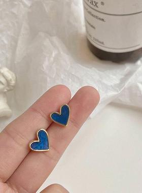 蓝色爱心耳钉耳夹小众设计轻奢高级感耳饰简约百搭耳环女